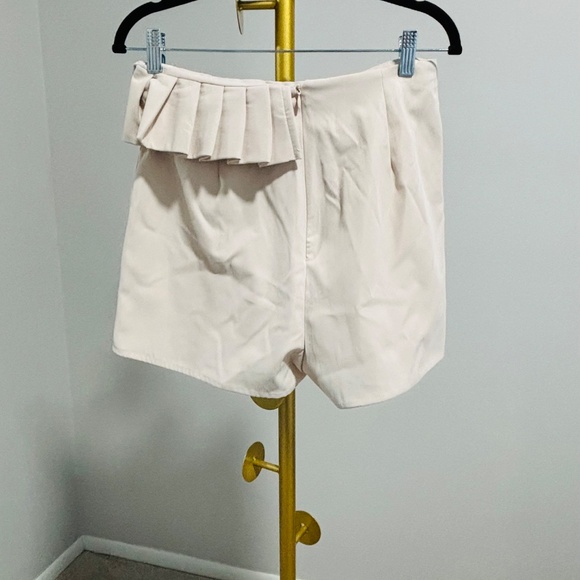 Short - Picture 2 of 2